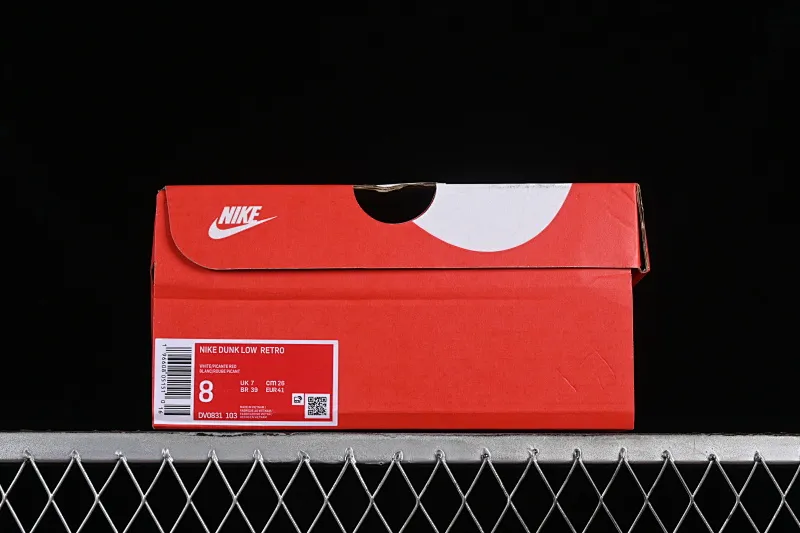 All categories Nk SB Dunk series Nk SB Dunk Low low-top sneakers Nk SB Dunk Low white and orange color low-top casual sports skateboard shoes DV0831-103